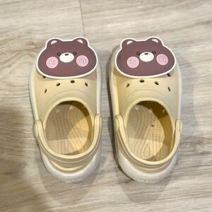Toddler Bear Clogs Size 6 – Cute & Comfy‎ Slip-Ons
